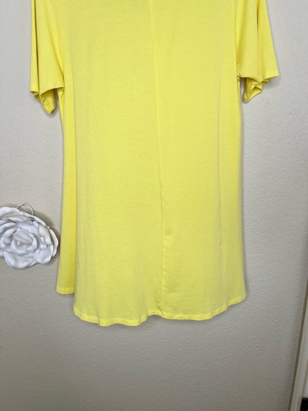 NTM LuLaRoe Perfect T Yellow Swing Top Side Slit Half Sleeve Large - Picture 12 of 14